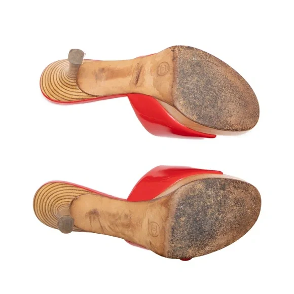 Chanel‎ Vintage Red Patent Leather Heeled Mules – Size 37 (US 7 / UK 4.5) - Picture 9 of 12